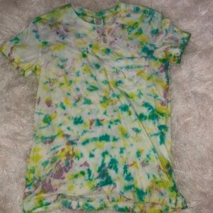 Vs Pink tie-dye pocket tee